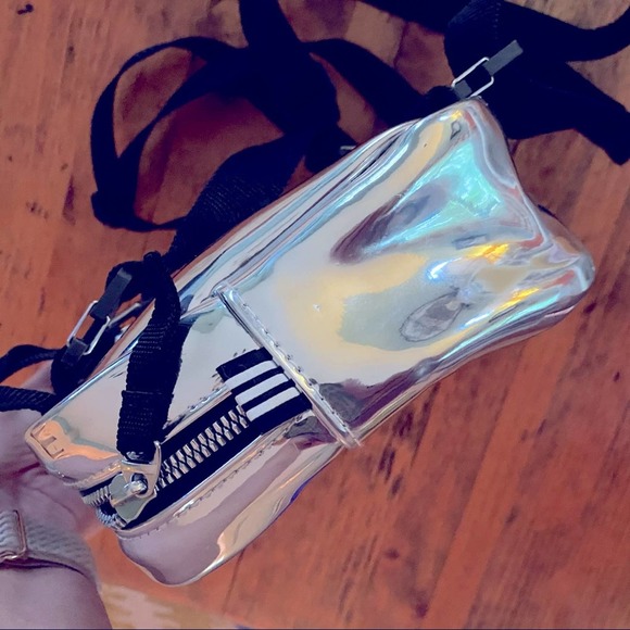 Adidas Originals Women’s MIni AIrliner Backpack Bag Silver Metallic - Picture 13 of 13